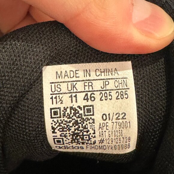 9/10 - Size 11.5 - Adidas TMAC 3 Restomod Basketball Shoes Black Blue - Picture 6 of 6